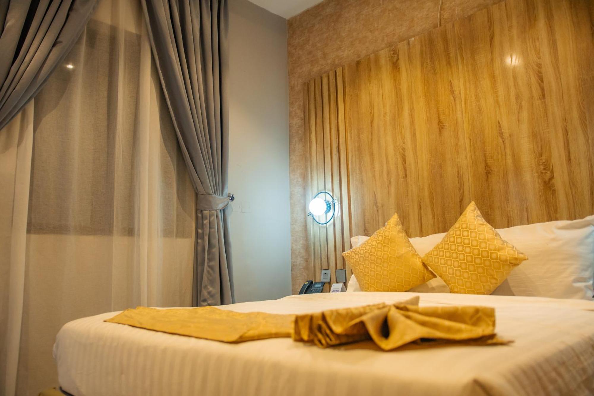 Ojaja Suites By Perennia Akure Bagian luar foto