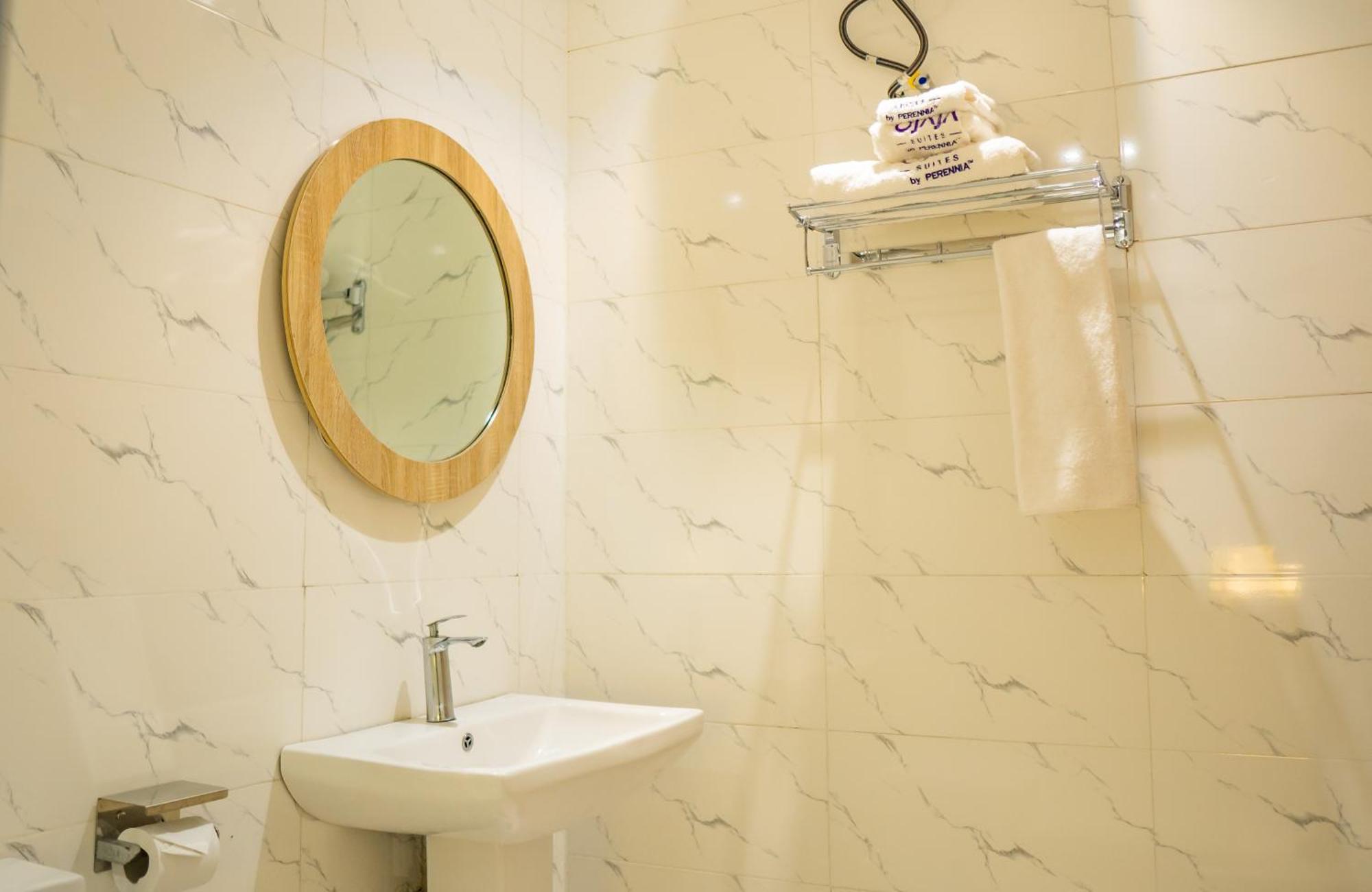 Ojaja Suites By Perennia Akure Bagian luar foto