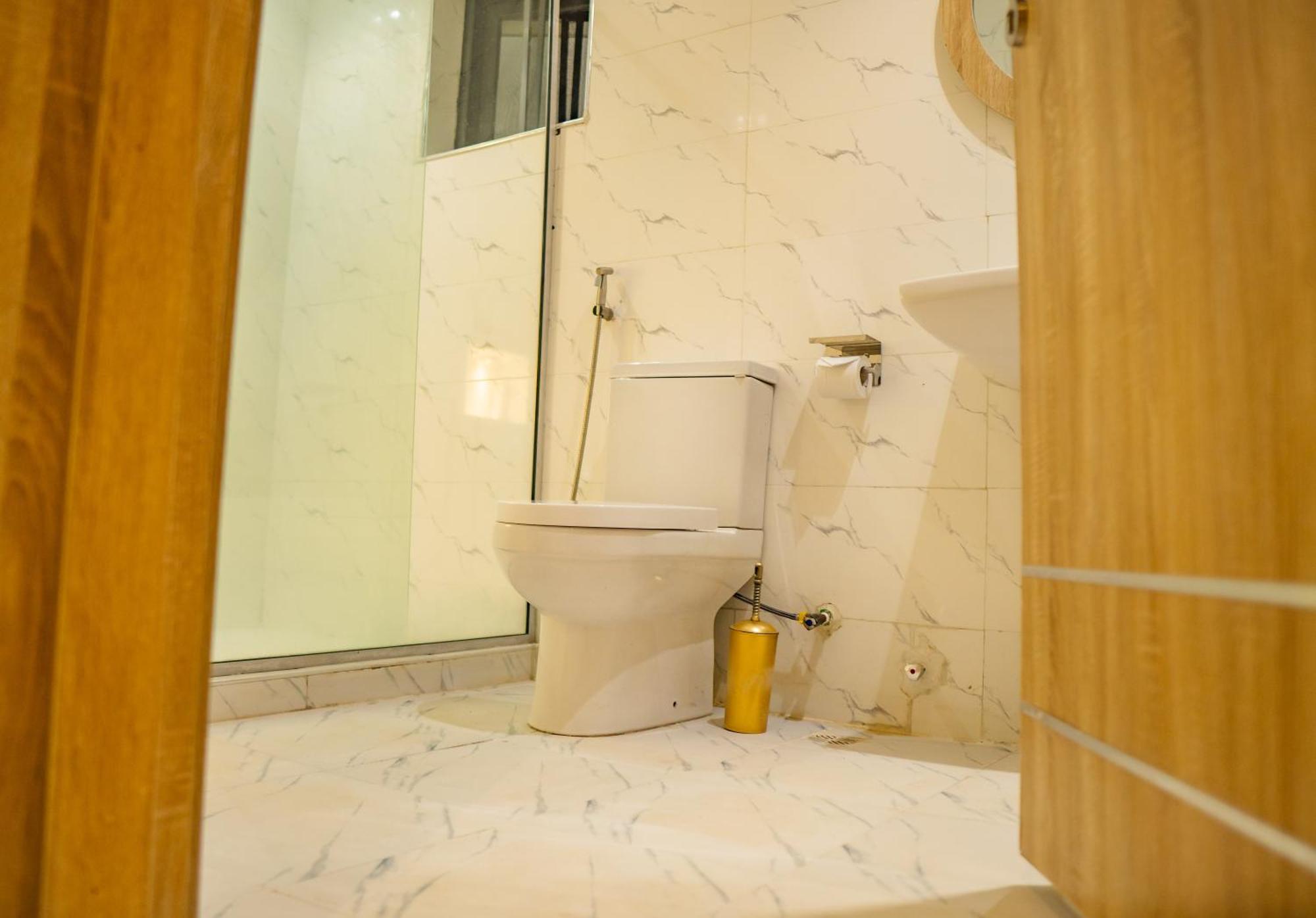 Ojaja Suites By Perennia Akure Bagian luar foto