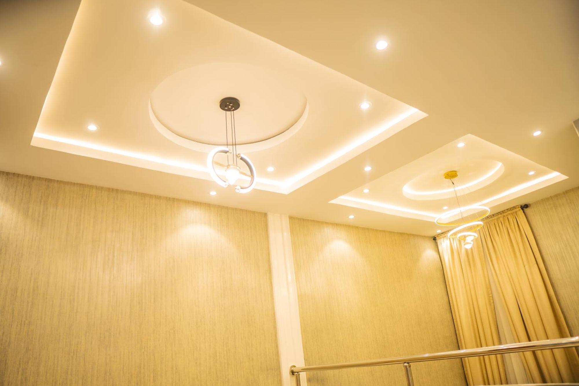 Ojaja Suites By Perennia Akure Bagian luar foto